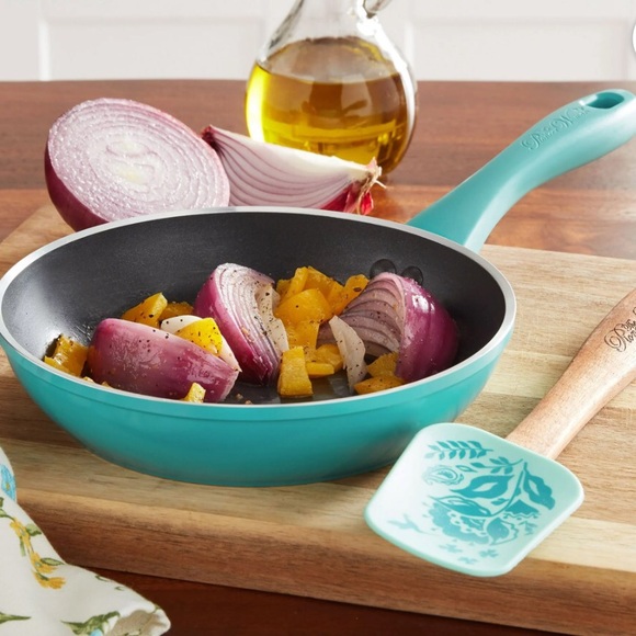 The Pioneer Woman | Kitchen | Nwt The Pioneer Woman 2 Pc Set Turquoise ...